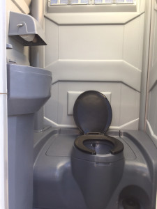 intérieur cabine sanitaire mixte